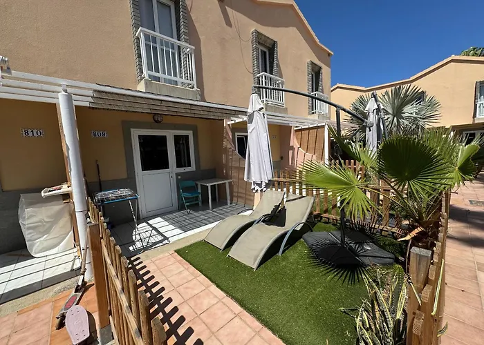 809 Oasis Club * San Bartolomé