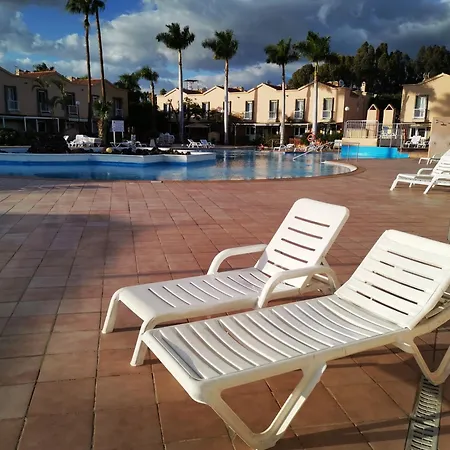 809 Oasis Club *